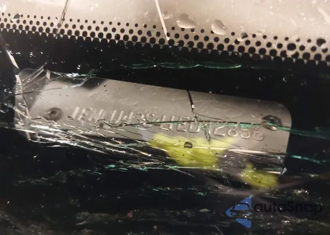 2001 Ford Excursion Limited from USA, damaged, VIN 1FMNU43S41ED42856